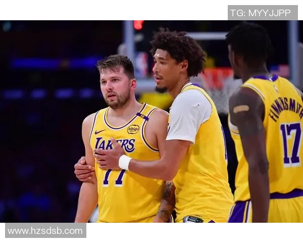 湖人对火箭精彩对决出场阵容分析与比赛前瞻