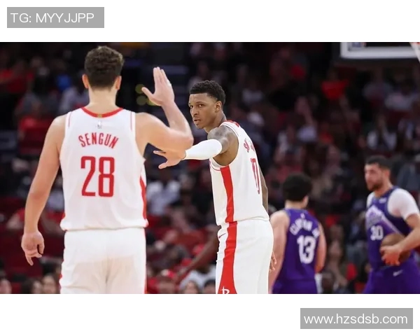 火箭与雷霆季后赛激战正酣精彩直播006等你来观看