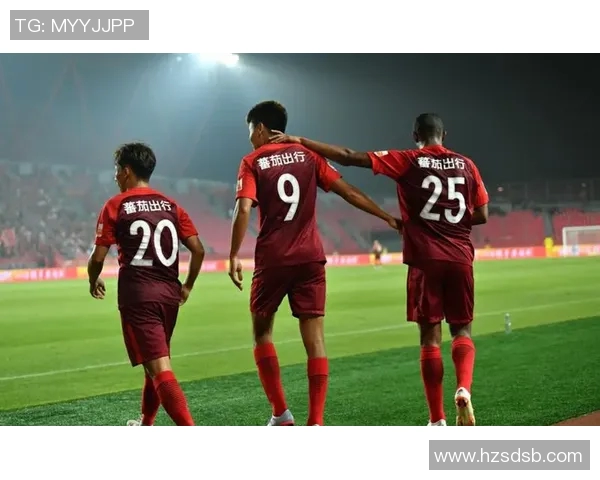 2012年鲁能与恒大激战回顾：激情碰撞与荣耀之争的经典对决