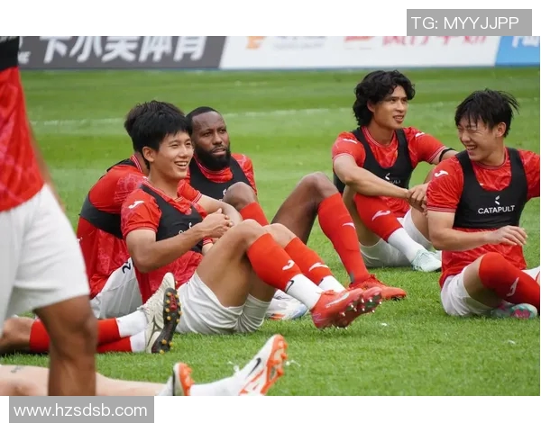 梅州客家迎战成都兴城争夺中甲联赛关键三分激战即将上演 梅州客家迎战成都兴城争夺中甲联赛关键三分激战即将上演