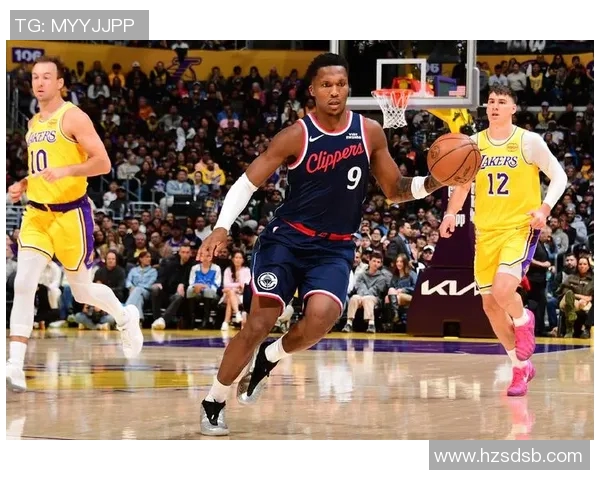 湖人对决快船精彩直播21场比赛全程回顾与分析 湖人对决快船精彩直播21场比赛全程回顾与分析