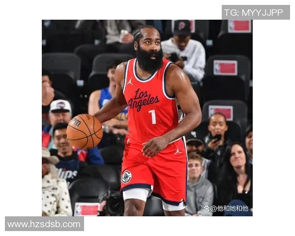 詹姆斯哈登如何在NBA赛场上重塑个人风格与团队协作的完美平衡